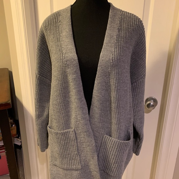 Beach People Cardigan - Picture 2 of 4